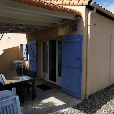 Maison De Climatisee بيت للعطل *
